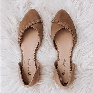Restricted Ruffle Flats